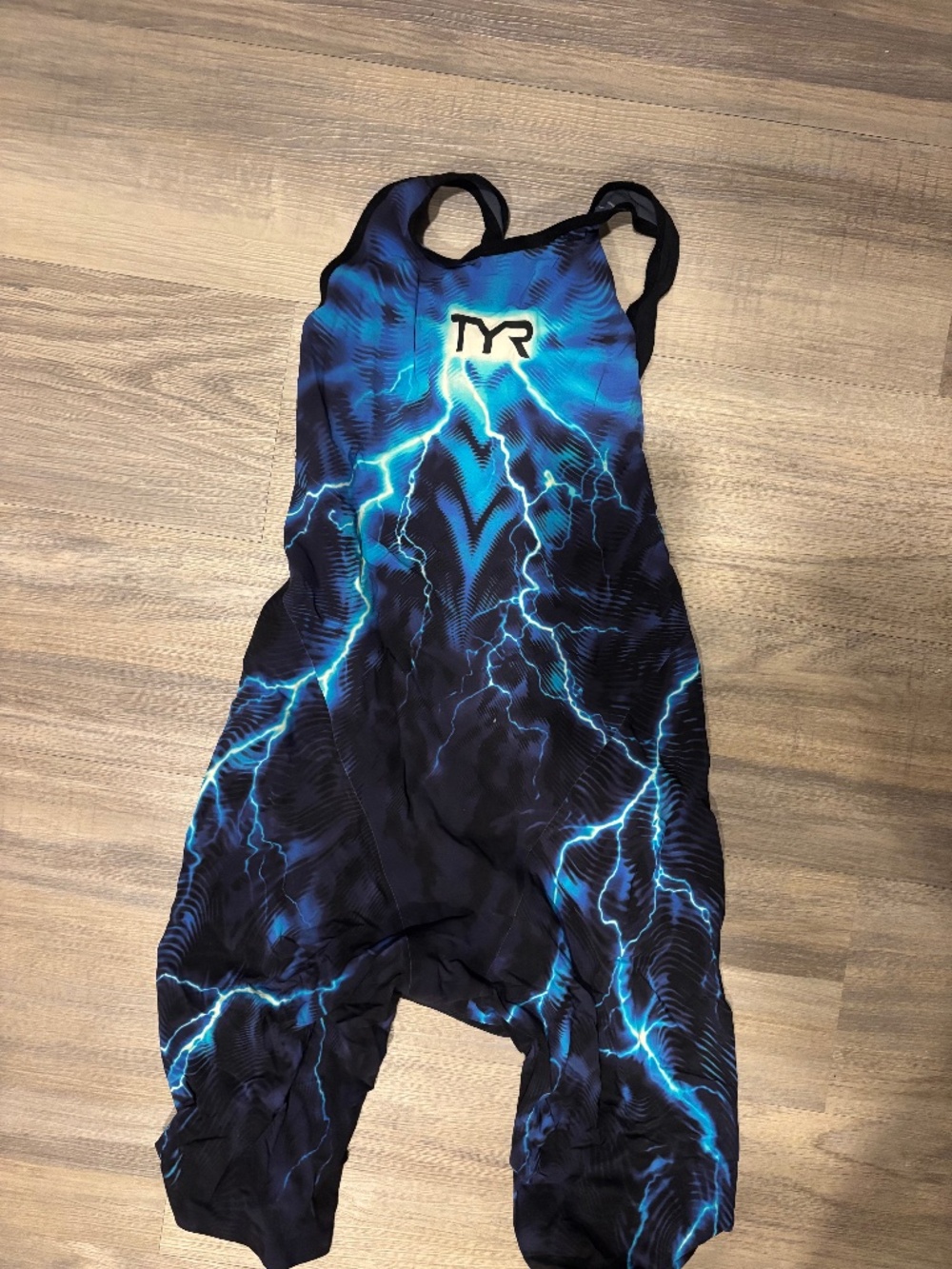 TYR Fastskin Phantom Venzo Closed Back Size 26